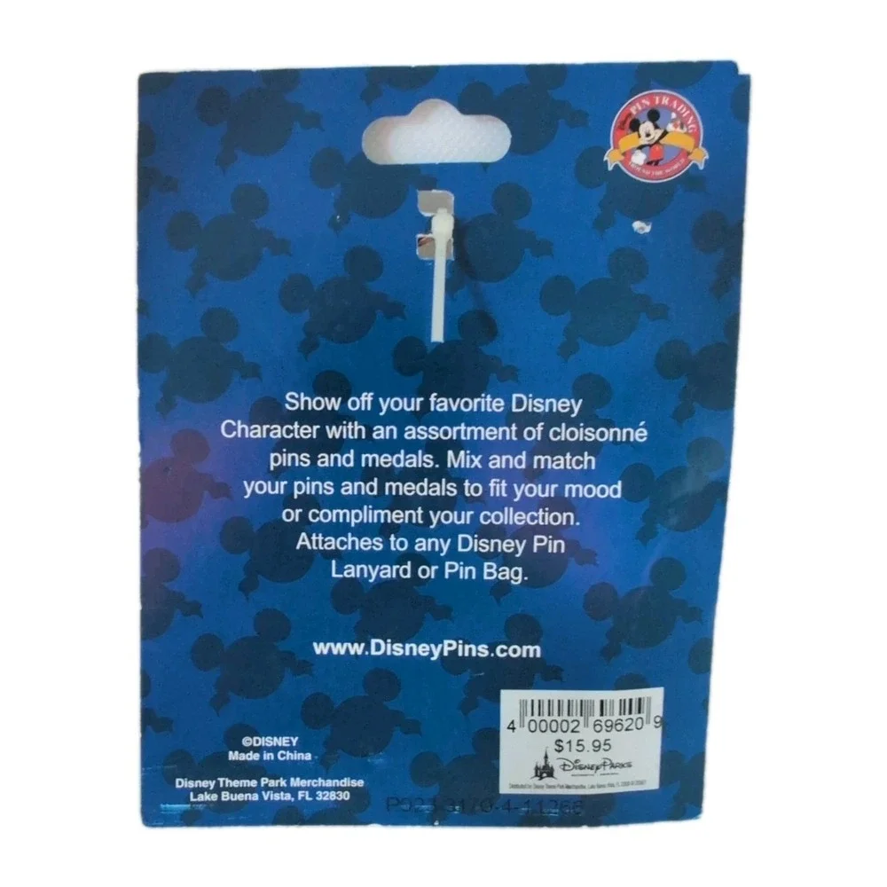 Disneyland Pooh Eeyore Lanyard Medal Wind Leaves Fall Autumn Set - New